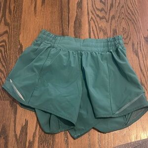 Cascadia Green Lululemon Hotty Hots